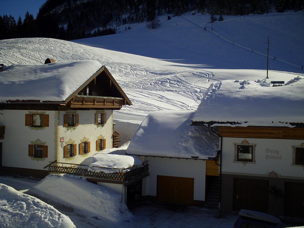 Haus Steinkarblick Und Berghaeusl Hotel Berwang Buitenkant foto