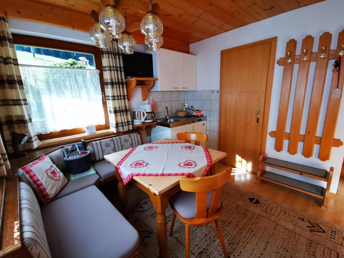 Haus Steinkarblick Und Berghaeusl Hotel Berwang Buitenkant foto